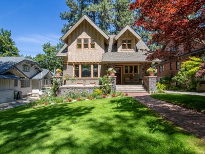 Luxury Living in Prime Location